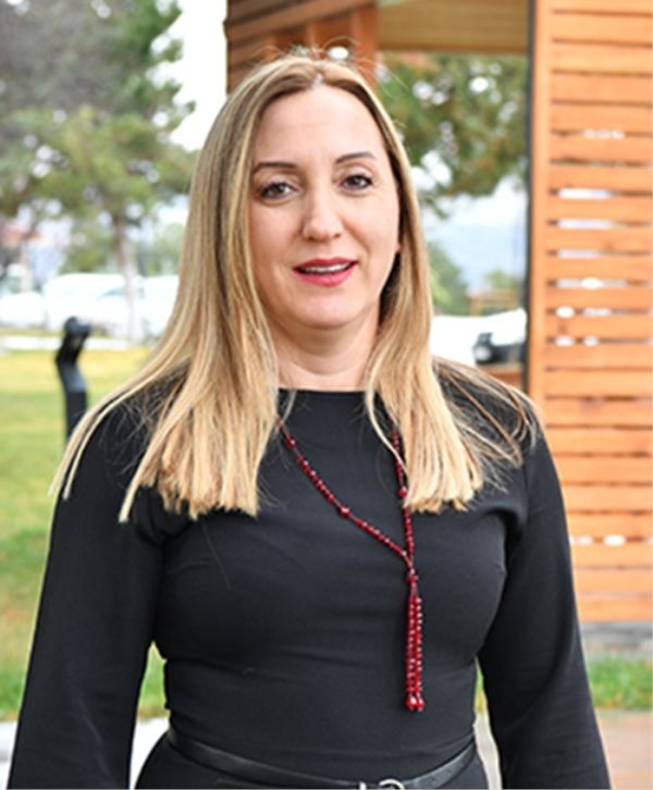 Ebru ÇOBAN ÖZTÜRK